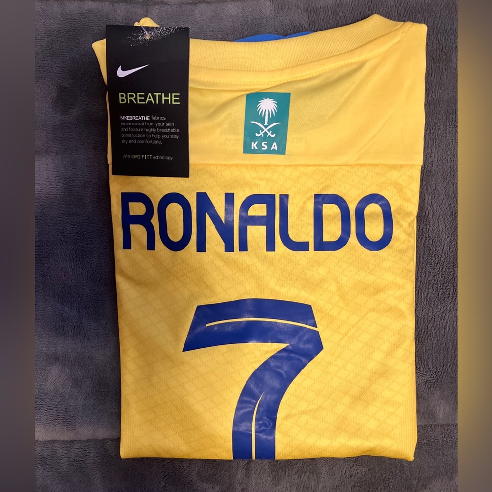 NWT 2024 Ronaldo Al-Nassr Jersey & Shorts, Size 7/8